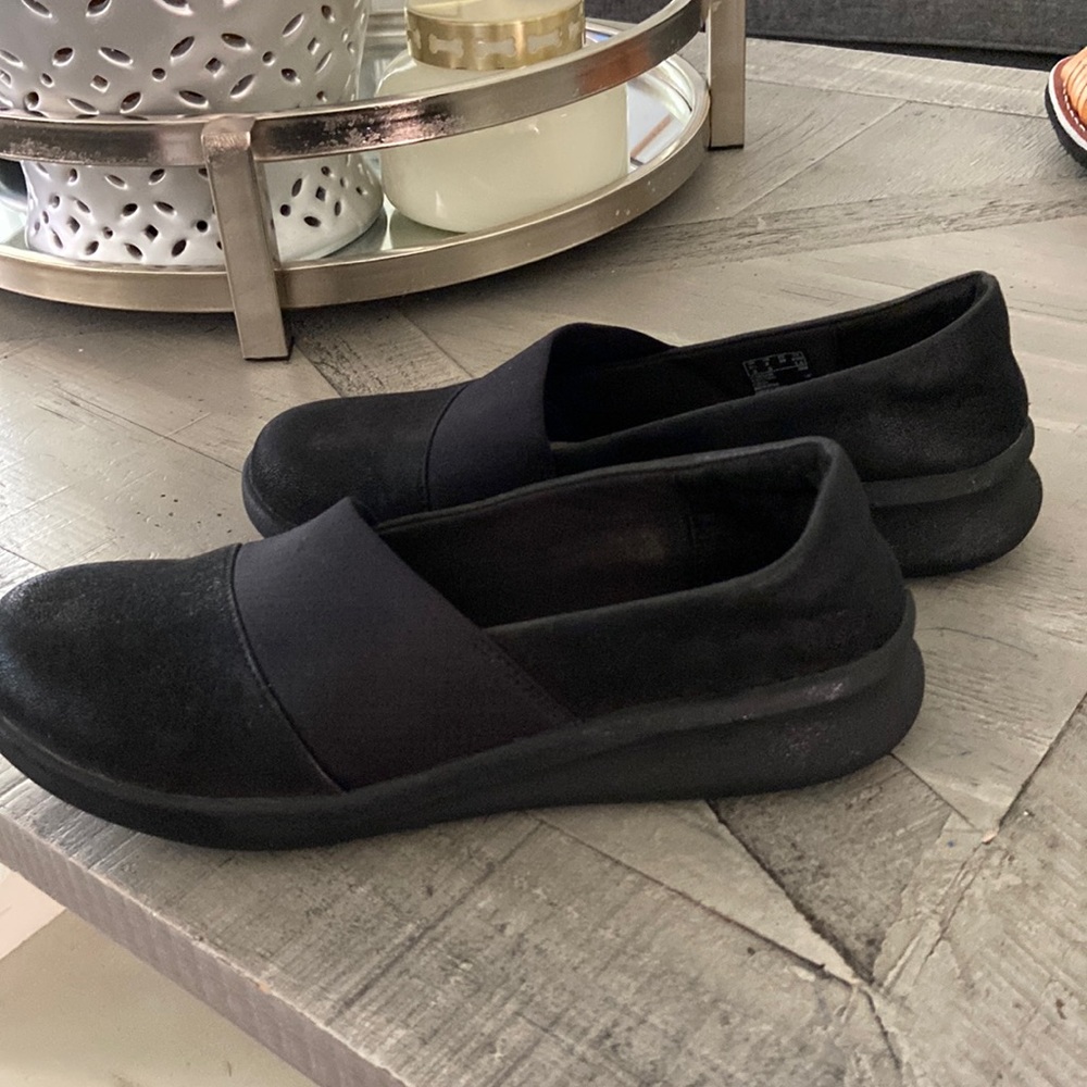 Clarks memory foam shoes